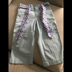 Gap Girls Capri pants. Size 6 regular